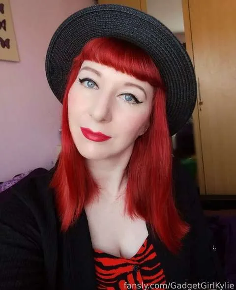 @GadgetGirlKylie