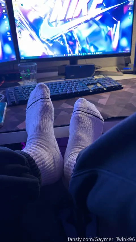 @Gaymer_Twink96