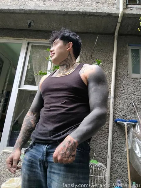 @Gerardo_White_uwu