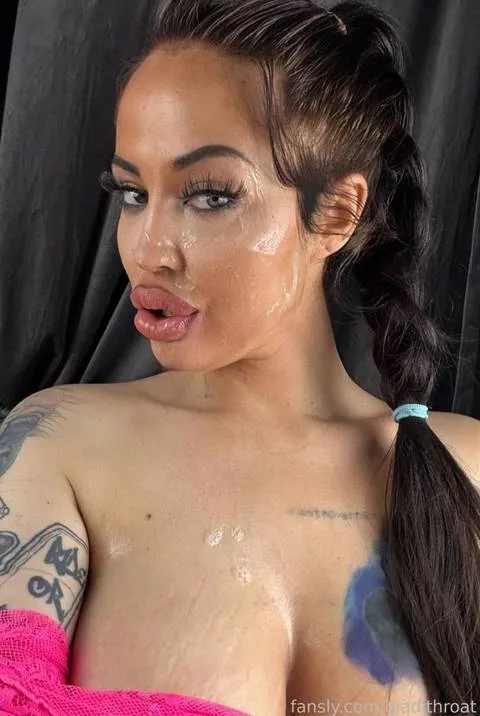 @giadithroat