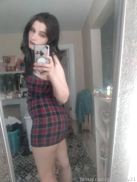@glitterbby21
