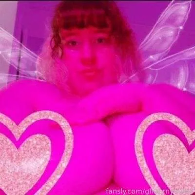 @glitternympho