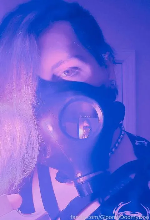 @GloomyDoomyDoo