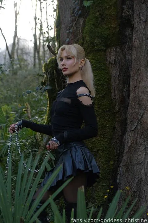 @goddess_christine