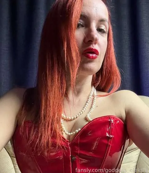 @goddess_elektra