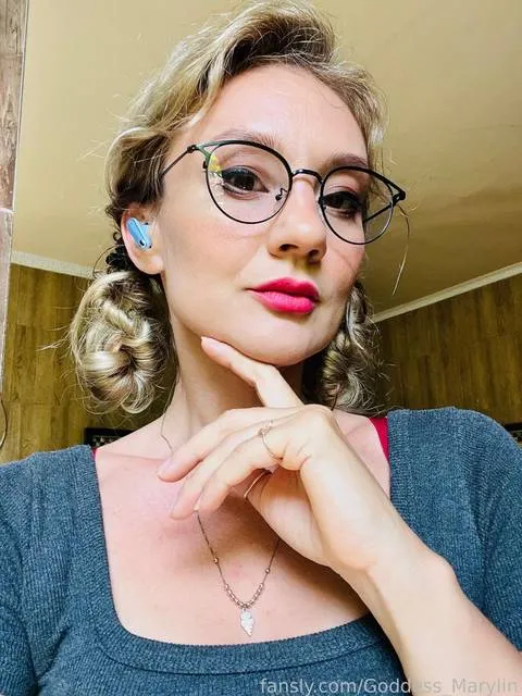 @Goddess_Marylin