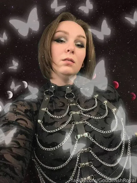 @GoddessAshRoyal