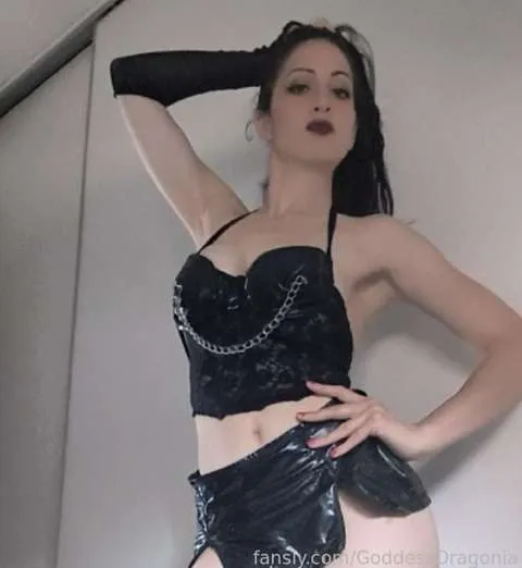@GoddessDragonia
