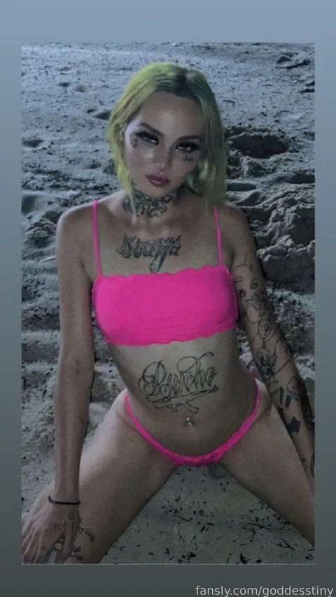 @goddesstiny