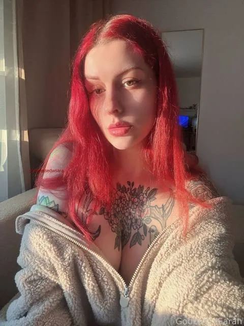 @GoddessxSarah