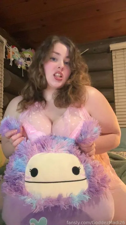 @GoddezMadi26
