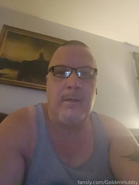 @GoldenHubby