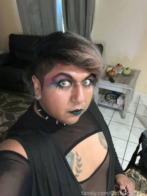 @GothGoblin91