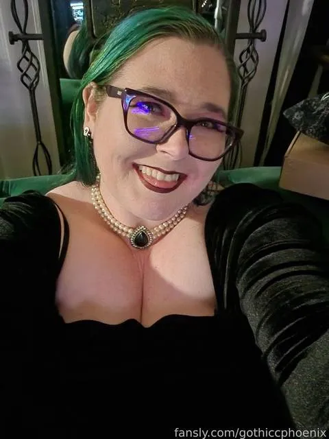 @gothiccphoenix