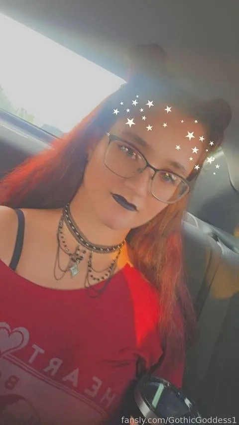 @GothicGoddess1