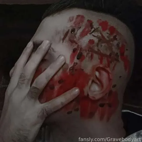 @Gravebodyart