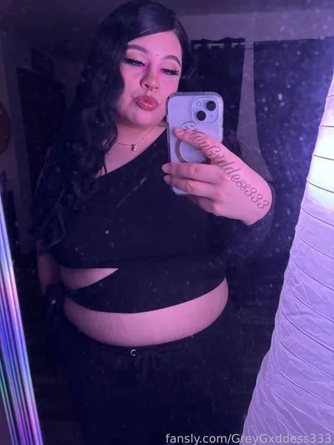 @GreyGxddess333