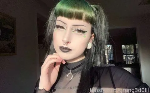 @grung3d0lll