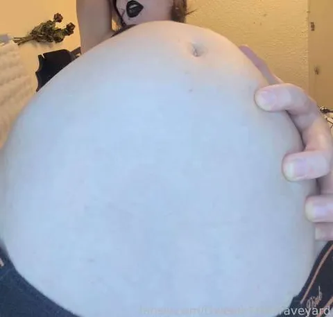 @GwenInTheGraveyard