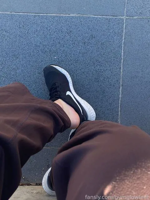@gymglowfeet