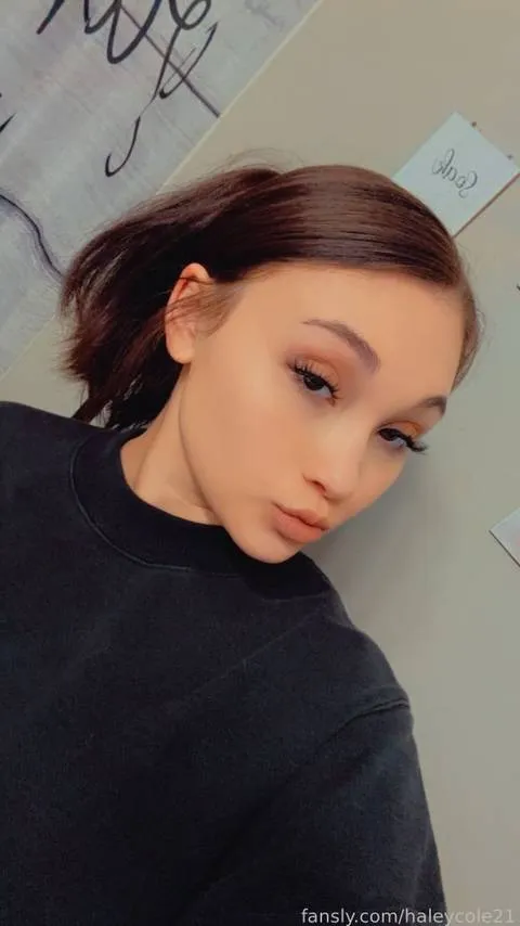 @haleycole21