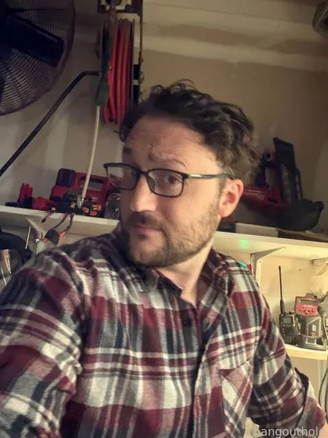@hangouthole