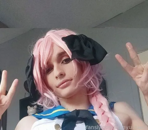 @HanyuuUwU