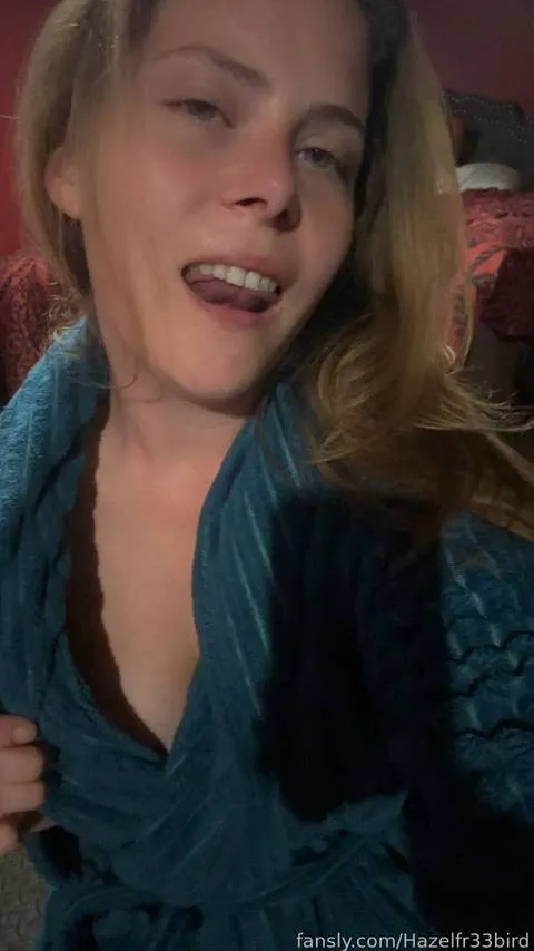 @Hazelfr33bird