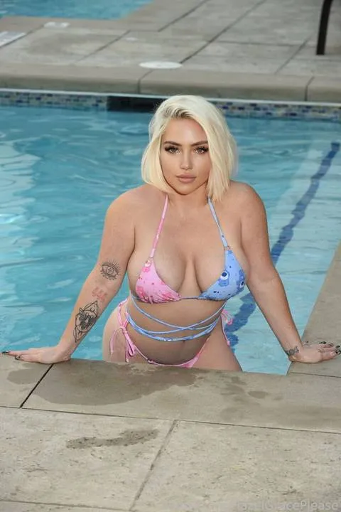 @HazelGracePlease