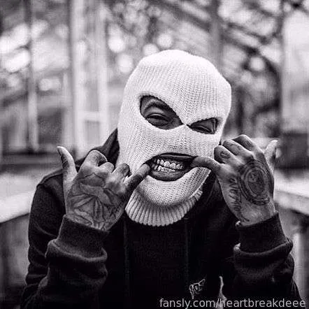 @heartbreakdeee