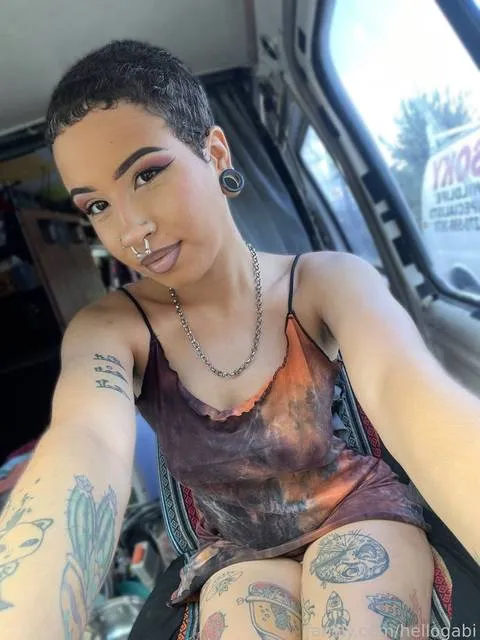 @hellogabi