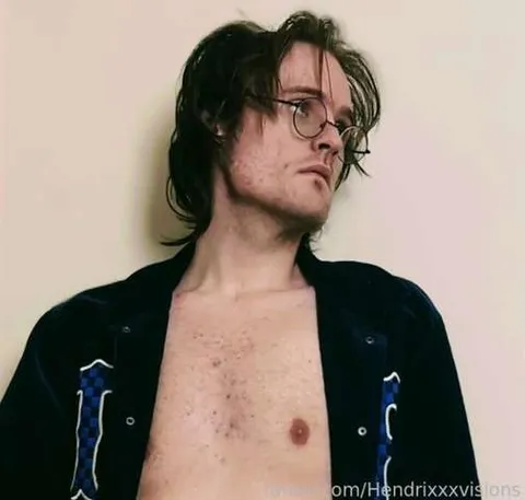 @Hendrixxxvisions