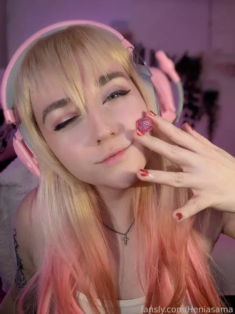 @Heniasama