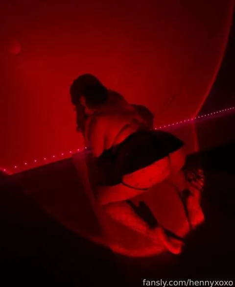 @hennyxoxo