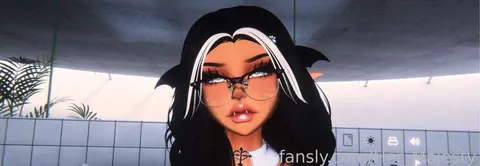 @Her_Majesty