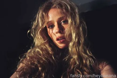 @heybanana