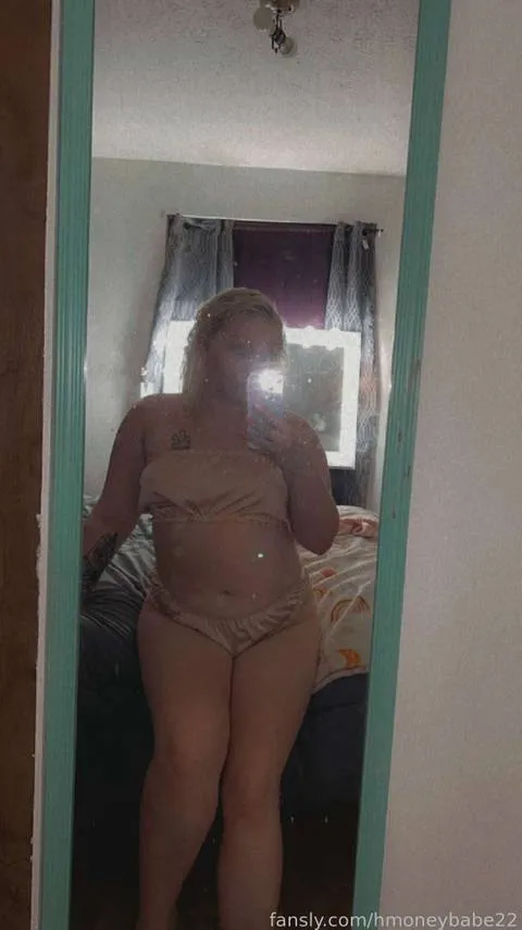 @hmoneybabe22