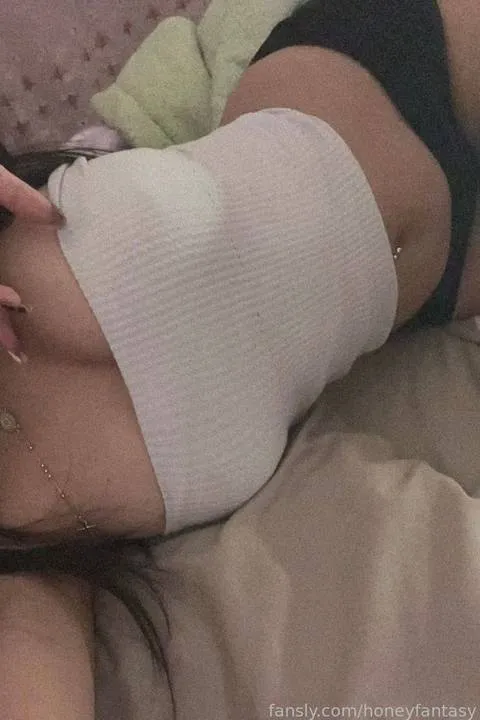 @honeyfantasy