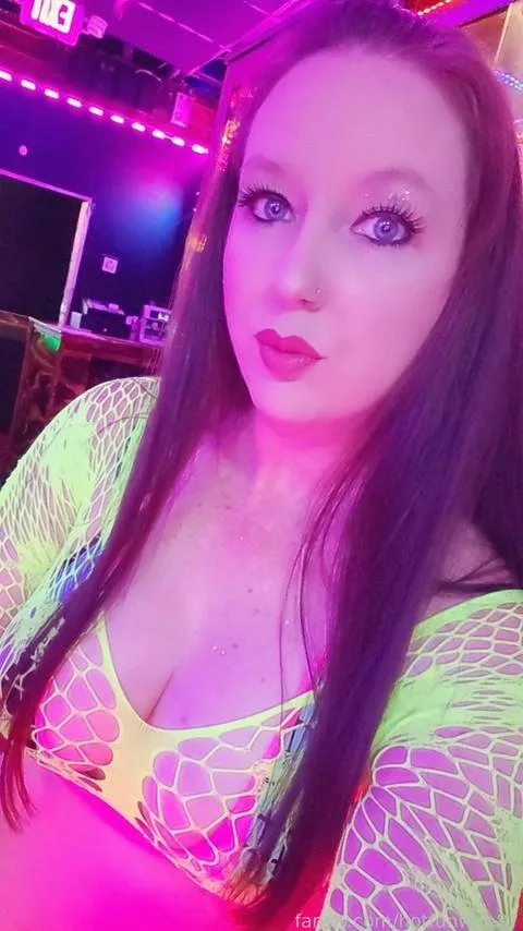 @hotfunwife87