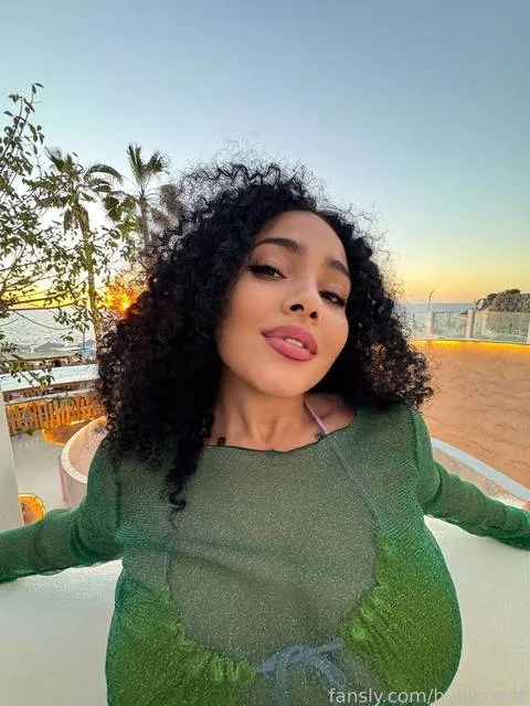 @hullymont
