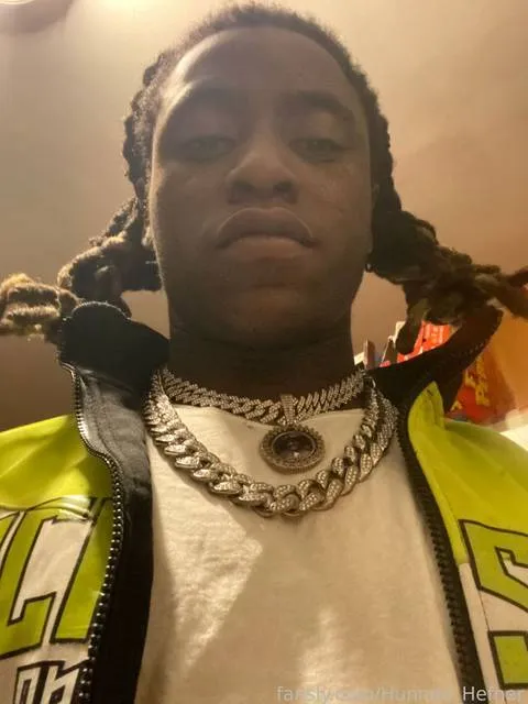 @Hunndo_Hefner