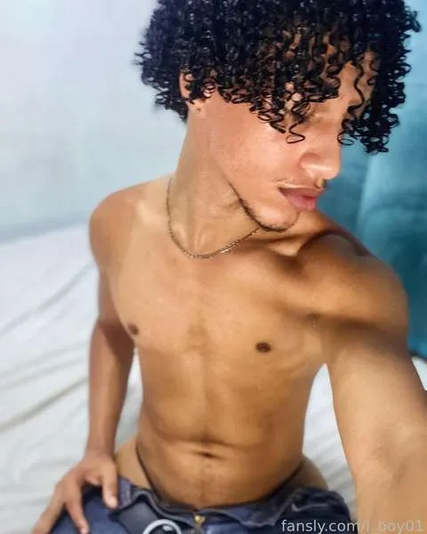@I_boy01