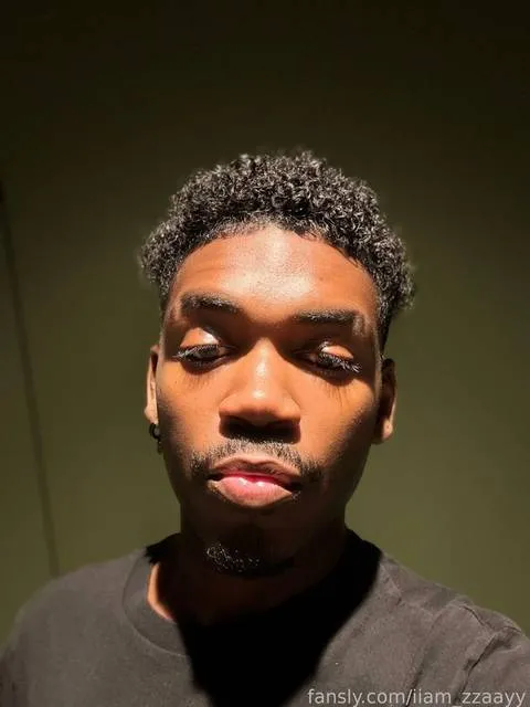 @iiam_zzaayy