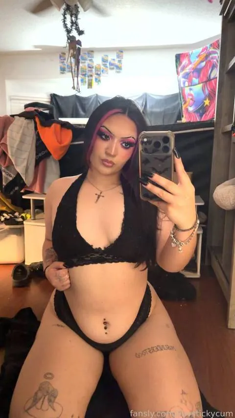 @iluvstickycum
