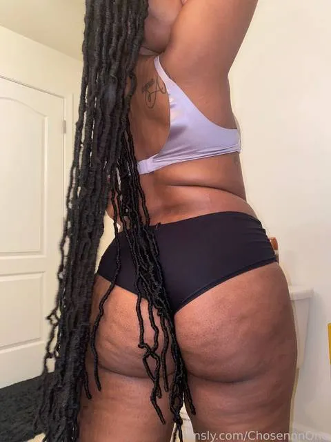 @Imbackwhorrreeesss
