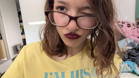 @isabelshows