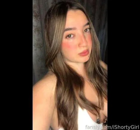 @iShortyGirl