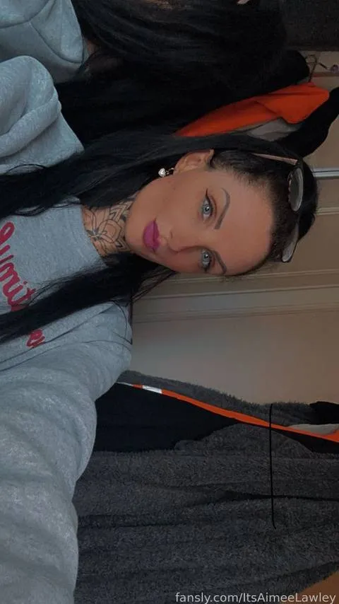 @ItsAimeeLawley