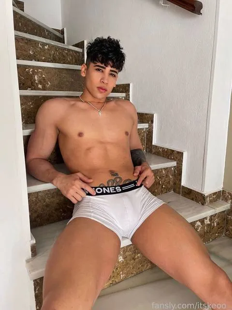 @itskeoo_