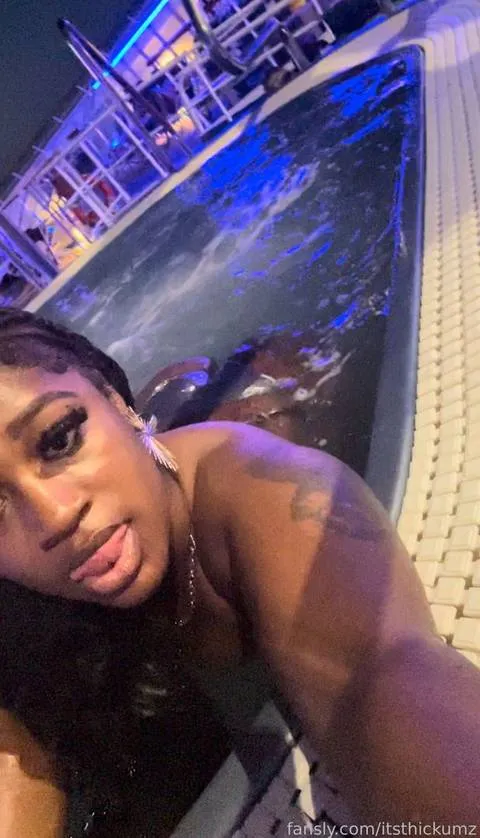 @itsthickumz